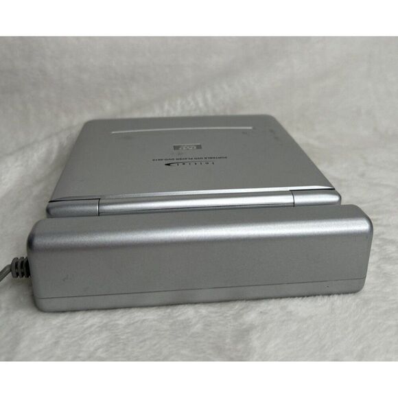 Initial Plug-In Portable DVD Player DVD-9510 With Remote, Carry Case, Cables - Picture 12 of 16